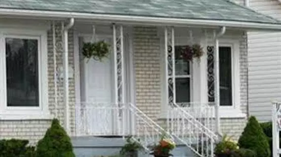 Dunn Street Inn Bed & Breakfast | Ontario - Niagara Regional Belediyesi - Niagara Şelalesi (ve civarı), Kanada - Niagara Şelalesi