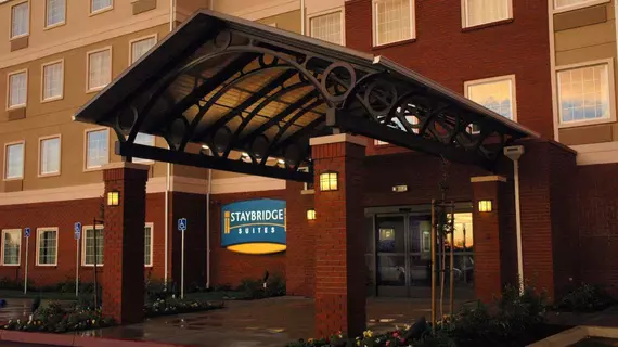 Staybridge Suites Sacramento Airport Natomas | Kaliforniya - Sacramento (ve civarı) - Sacramento