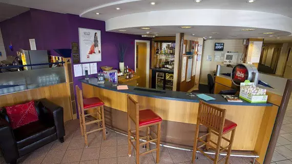 ibis Cardiff Gate | Galler - Monmouthshire - Cardiff (ve civarı) - Cardiff - Pontprennau