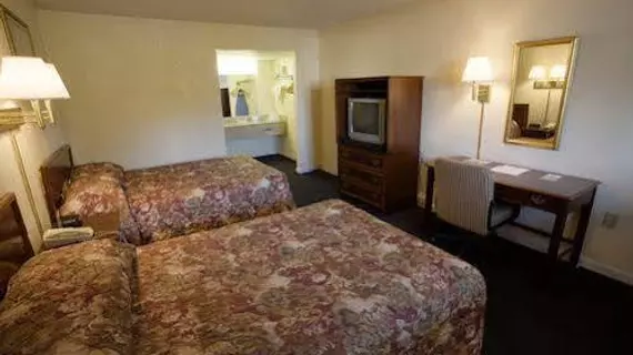 Riverwalk Inn and Suites Portsmouth | Virginia - Norfolk - Virginia Beach (ve civarı) - Portsmouth