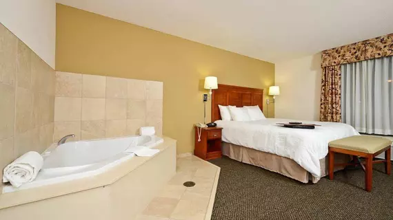 Hampton Inn & Suites Richmond | Indiana - Richmond (ve civarı) - Richmond