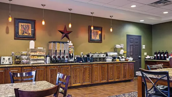 La Quinta Inn & Suites Fort Worth - North East Mall | Teksas - Fort Worth (ve civarı) - Fort Worth - Richland Hills