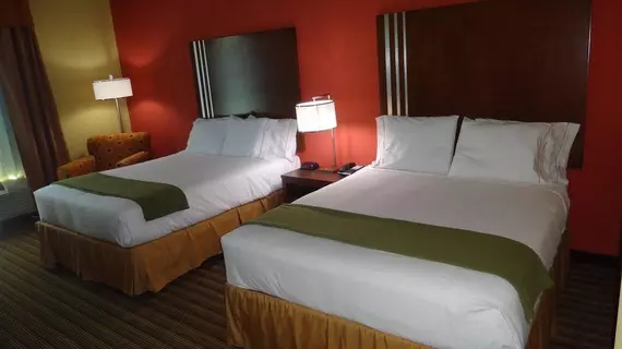 Holiday Inn Express & Suites Cleveland | Teksas - Conroe (ve civarı) - Cleveland