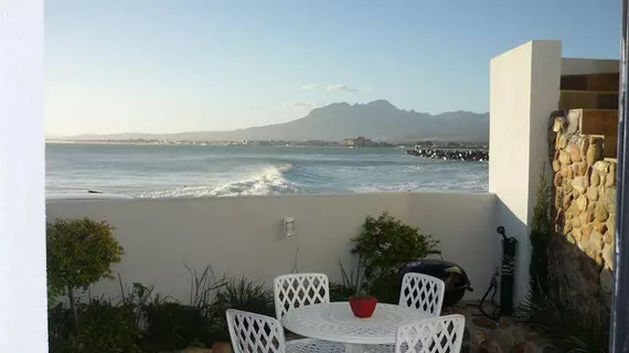 185 Beach Road Villa & Boutique Apartments | Western Cape (il) - West Coast DC - Drakenstein - Cape Town (ve civarı) - Cape Town - Gordon's Bay