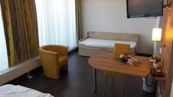 Hotel Luxa | Baden-Wuerttemberg - Mannheim - Mannheim Kent Merkezi