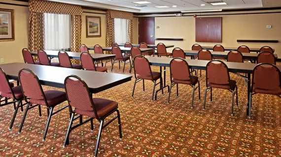 Holiday Inn Express Vincennes | Indiana - Vincennes (ve civarı) - Vincennes