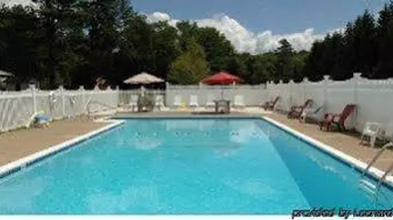 Saco River Motor Lodge & Suites | New Hampshire - Center Conway