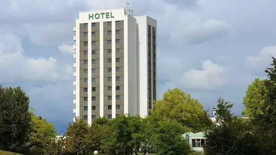 AMBER HOTEL Leonberg / Stuttgart | Baden-Wuerttemberg - Rems-Murr-Kreis - Stuttgart (ve civarı) - Leonberg