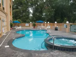 La Quinta Inn & Suites Savannah Airport - Pooler | Georgia - Savannah (ve civarı) - Pooler