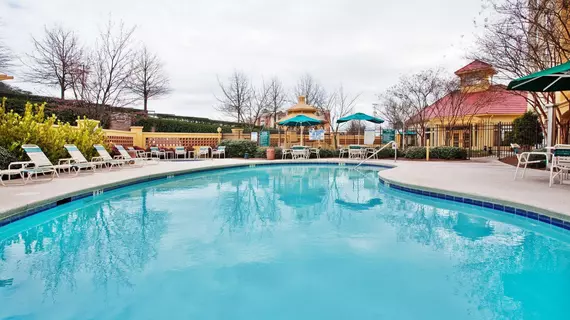 La Quinta Inn & Suites Greenville Haywood | Güney Karolayna - Greenville - Spartanburg (ve civarı) - Greenville