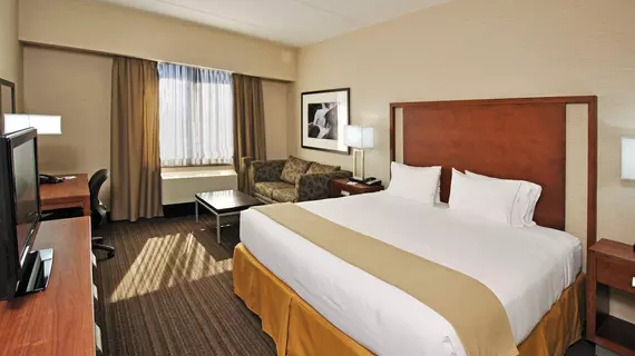 Holiday Inn Express & Suites Vaughan | Ontario - Vaughan