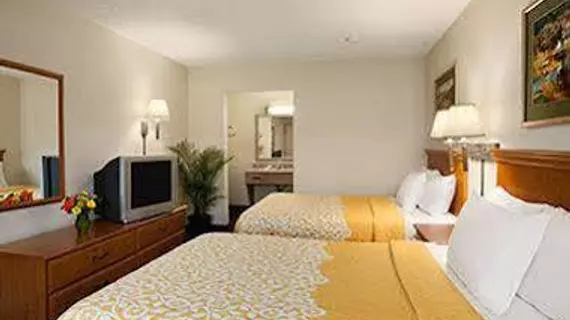 Days Inn Alexandria | Virginia - İskenderiye