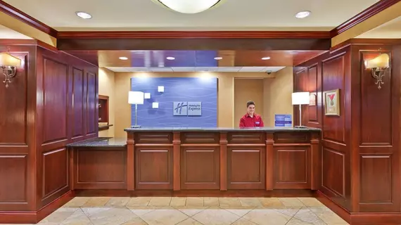 Holiday Inn Express Hotel & Suites Bloomington | Indiana - Bloomington (ve civarı) - Bloomington