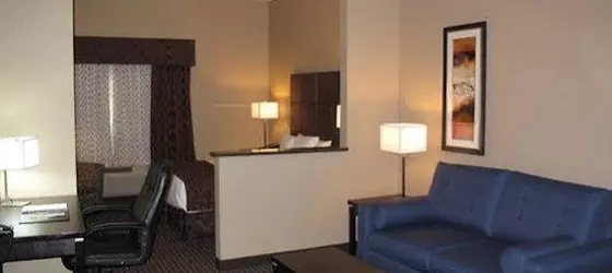 Comfort Suites Kelowna | Britanya Kolombiyası - Kelowna - Rutland