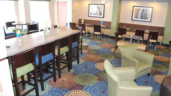 Holiday Inn Express Bloomington West | İllinois - Bloomington (ve civarı) - Bloomington