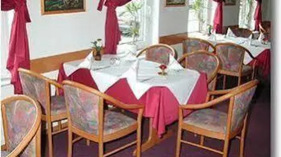 Pension Donau Grill | Aşağı Saksonya - Hannover (ve civarı) - Hannover - Döhren-Wülfel