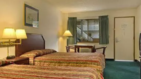 Econo Lodge Everett | Washington - Everett (ve civarı) - Everett - Murphys Corner