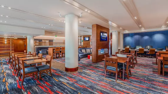 Holiday Inn Express Hotel & Suites Fisherman's Wharf | Kaliforniya - San Fransisko (ve civarı) - North Beach