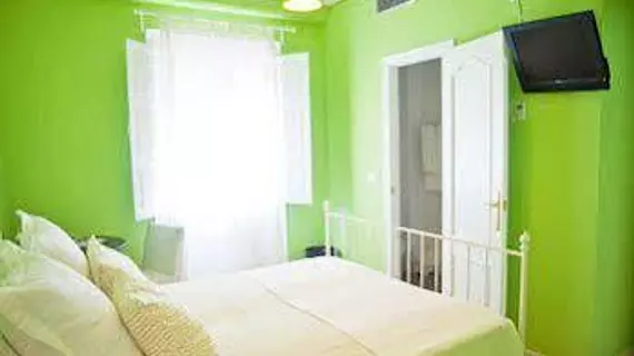 Hostal Five Gates | Andalucia - Seville İli - Osuna