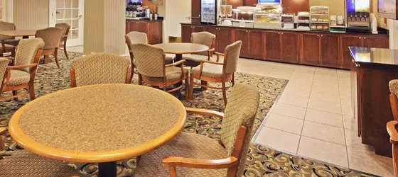 Holiday Inn Express Hotel & Suites Camden | Arkansas - El Dorado (ve civarı) - Camden