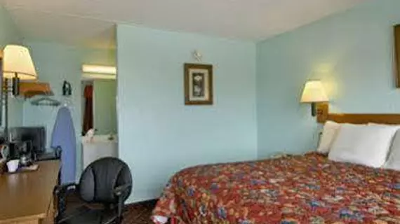 Days Inn & Suites Springfield on Interstate 44 | Missouri - Springfield (ve civarı) - Springfield