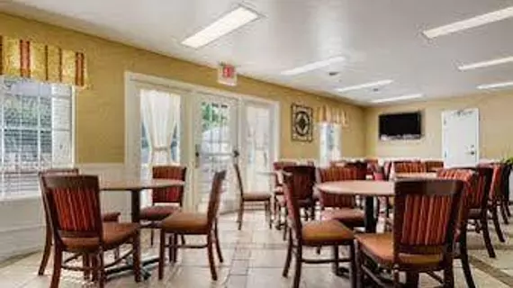 Baymont Inn & Suites - Cleveland | Tennessee - Chattanooga (ve civarı) - Cleveland