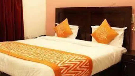 Pacific Inn Suryansh Hotel | Haryana - Gurugram (ve civarı) - Gurugram