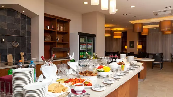 Staybridge Suites St. Petersburg Moskovskye Vorota | Leningrad Bölgesi - St. Petersburg (ve civarı) - St. Petersburg