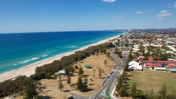 Carmel by the Sea | Queensland - Gold Coast (Altın Sahil) - Broadbeach