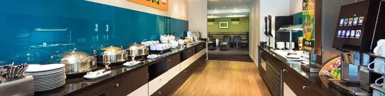 Holiday Inn Express Manchester Airport | Manchester (ve civarı) - Trafford - Altrincham