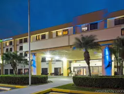 Holiday Inn Express Hotel & Suites Miami - Hialeah (Miami Lakes) | Florida - Miami (ve civarı) - Hialeah