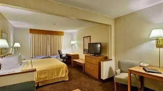 Quality Inn Tomah | Wisconsin - Black River Şelaleleri (ve civarı) - Tomah