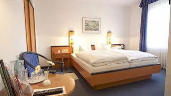 Hotel Garni Deutsches Haus | Kuzey Ren-Westfalia - Bonn (ve civarı) - Bonn - Zentrum