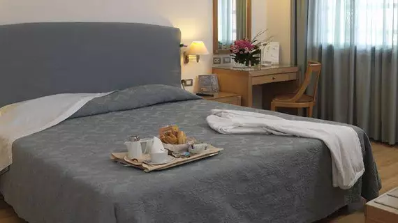 Hotel Touring | Emilia-Romagna - Modena (vilayet) - Carpi