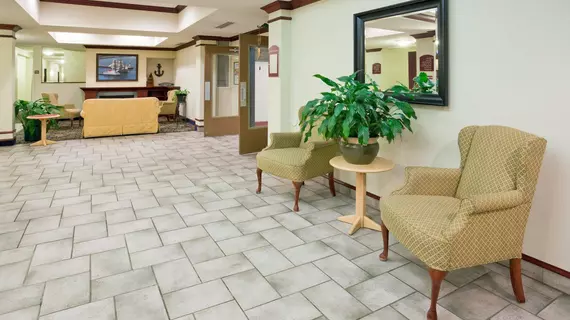 Holiday Inn Express & Suites Superior | Wisconsin - Superior