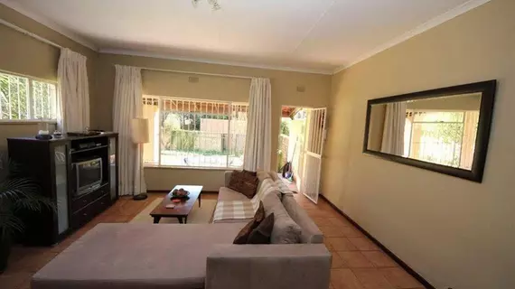 The Munday Bed & Breakfast | Gauteng - City of Tshwane - Johannesburg (ve civarı) - Benoni