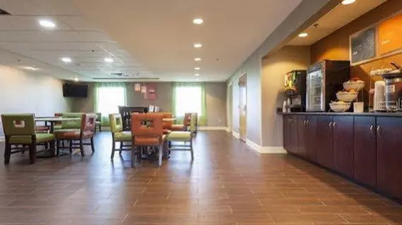 Comfort Suites Richmond | Kentucky - Lexington (ve civarı) - Richmond