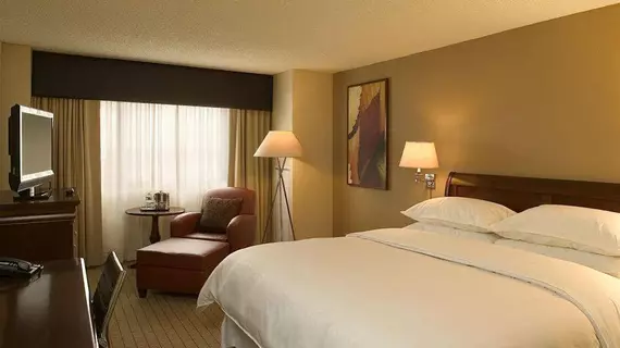 Sheraton Edison Hotel Raritan Center | New Jersey - Franklin Township - Somerset (ve civarı) - Edison