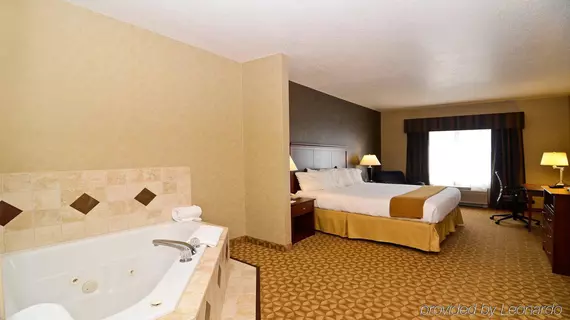 Holiday Inn Express Hotel & Suites Fort Atkinson | Wisconsin - Fort Atkinson (ve civarı) - Fort Atkinson