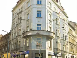 City Partner Hotel Gloria | Prag - Městská čast Praha 3 (en büyük Prag ilçesi) - Zizkov