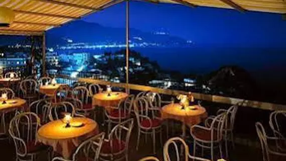 VILLA BIANCA RESORT | Sicilya - Messina (vilayet) - Taormina Sahili - Taormina - Mazzaro