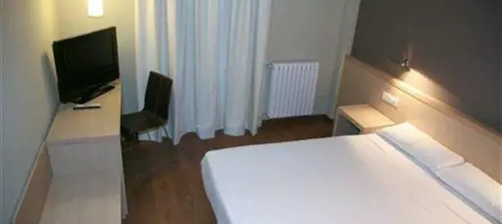 280 Hotel | Aragon - Zaragoza (vilayet) - Calatorao