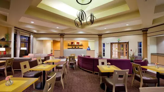 La Quinta Inn & Suites Alexandria Airport | Louisiana - Alexandria (ve civarı) - Alexandria