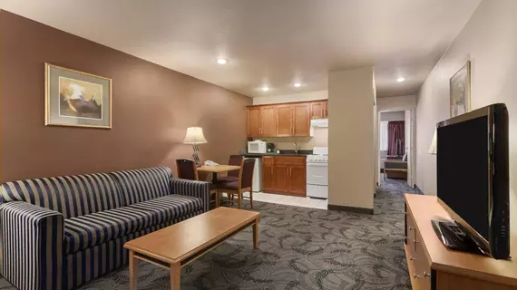 Poco Inn and Suites Hotel and Conference Center | Britanya Kolombiyası - Vancouver (ve civarı) - Port Coquitlam