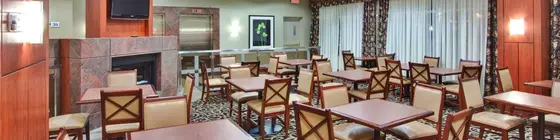 Holiday Inn Express Newmarket | Ontario - Toronto (ve civarı) - Newmarket