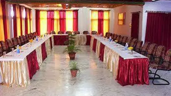 Suman Royal Resort | Uttarkand - Almora (ve civarı) - Almora