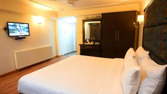 Hotel Pacific | Cammu ve Keşmir - Srinagar (ve civarı) - Srinagar