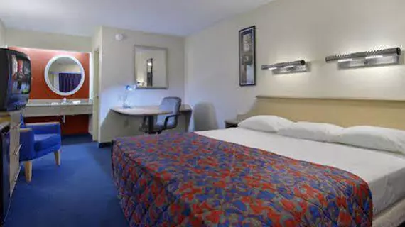 Midpointe Hotel by Rosen Hotels & Resorts | Florida - Orlando (ve civarı) - International Drive