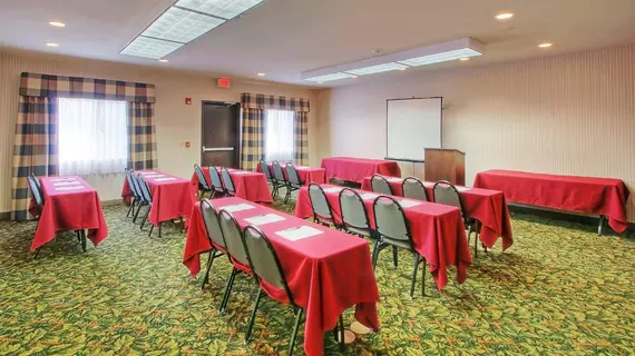 Holiday Inn Express & Suites Portales | New Mexico - Clovis (ve civarı) - Portales