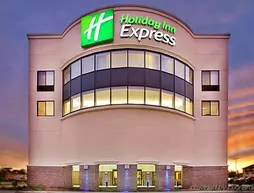 Holiday Inn Express Waterloo-Cedar Falls | Iowa - Waterloo (ve civarı) - Waterloo